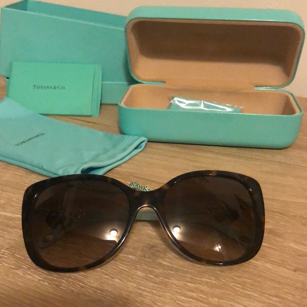 Tiffany & Co. sunglasses tf4129